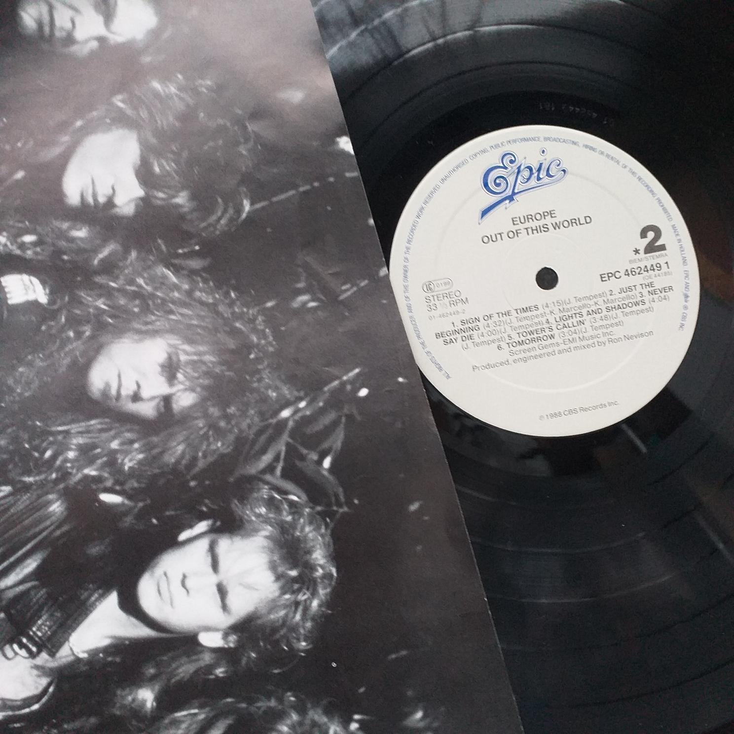 Europe – Out Of This World Disc VINIL LP VG+ - imagine 3