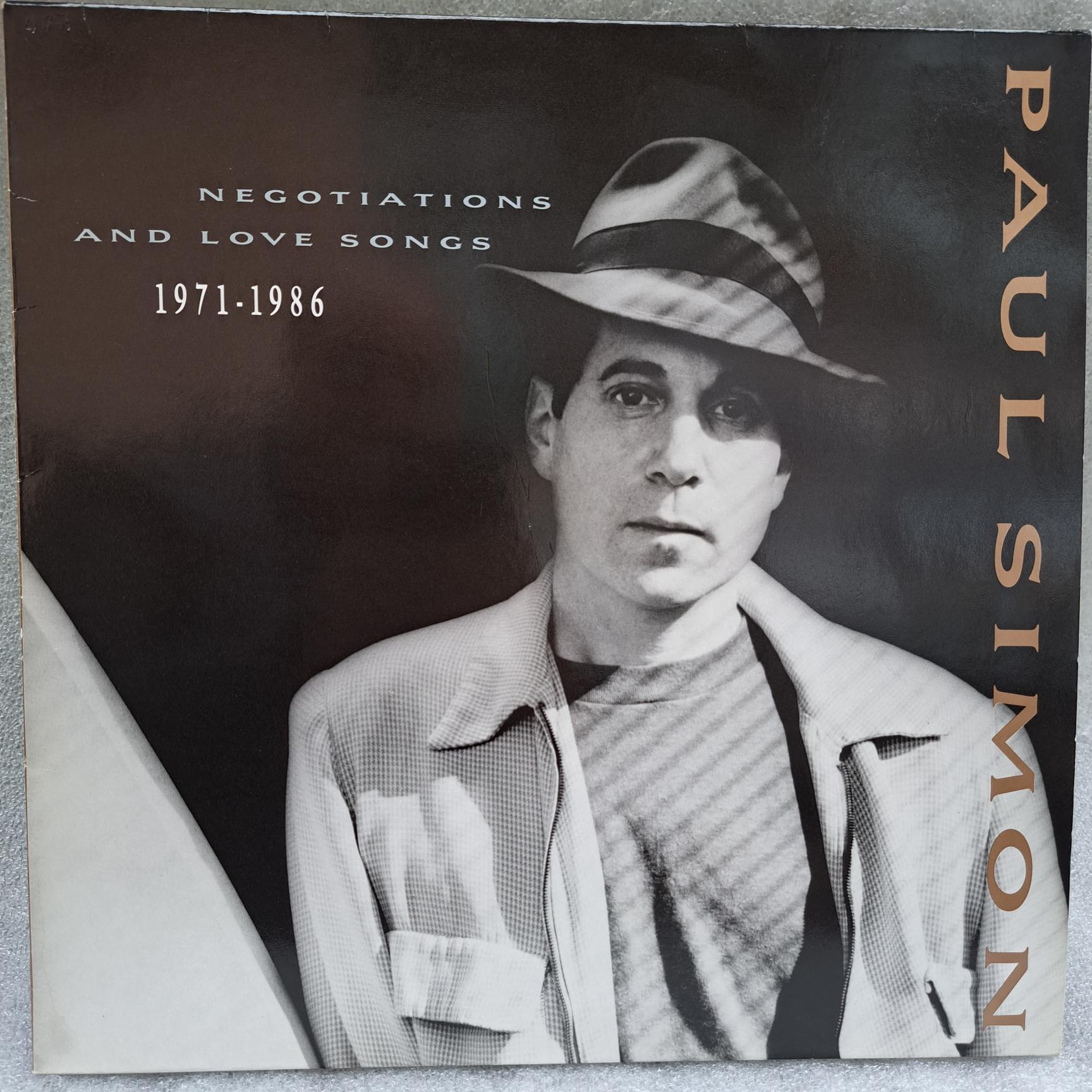Paul Simon – Negotiations And Love Songs (1971-1986) Disc VINIL LP VG+ (resigilat)