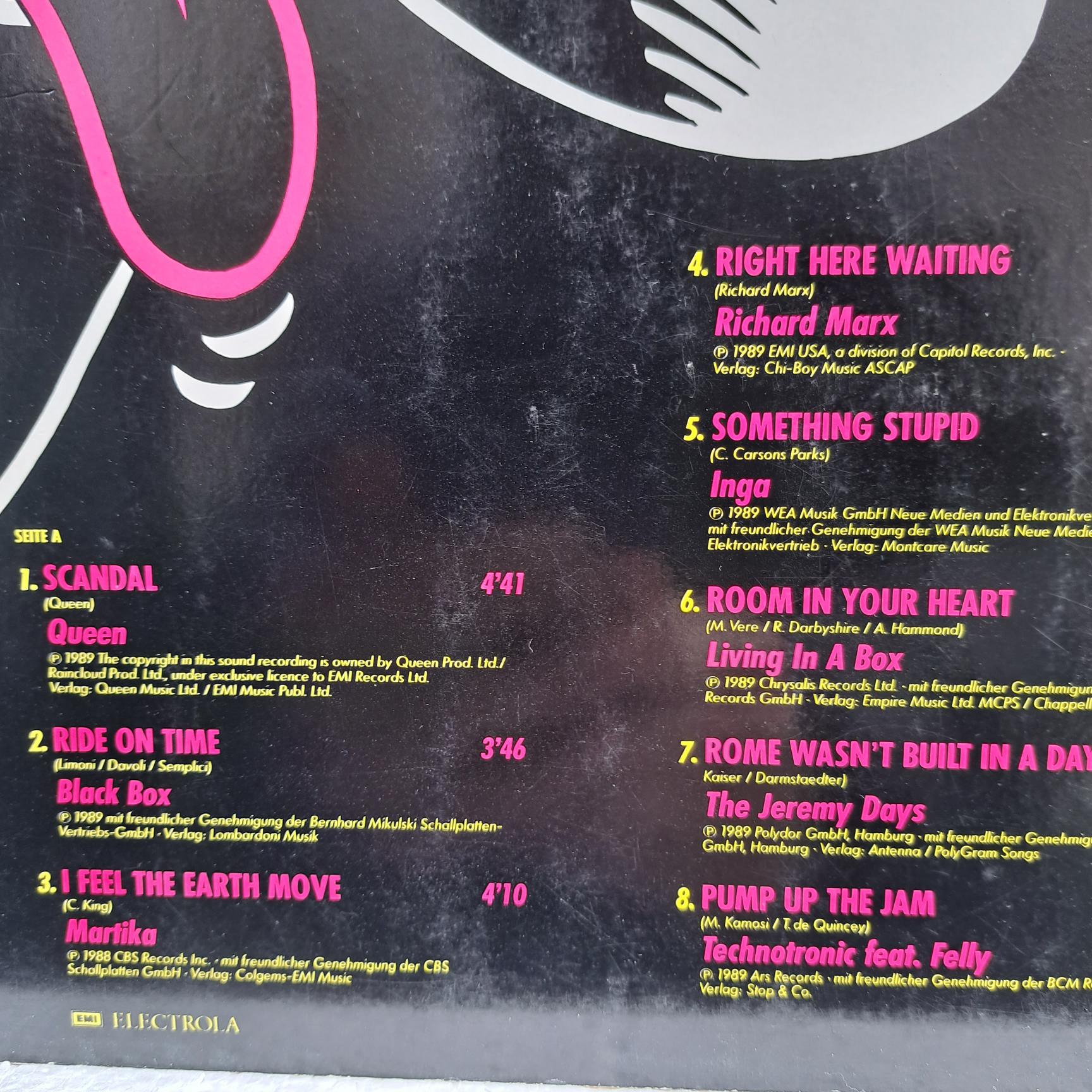 Formel Eins - Hits! Hits! Hits! (REPOSTAT1) Disc VINIL 2LP VG+ Queen, Black Box, Cher, Roxette, Erasure, Living In A Box, Martika, Inga, Technotronic, Kate Bush ... - imagine 3