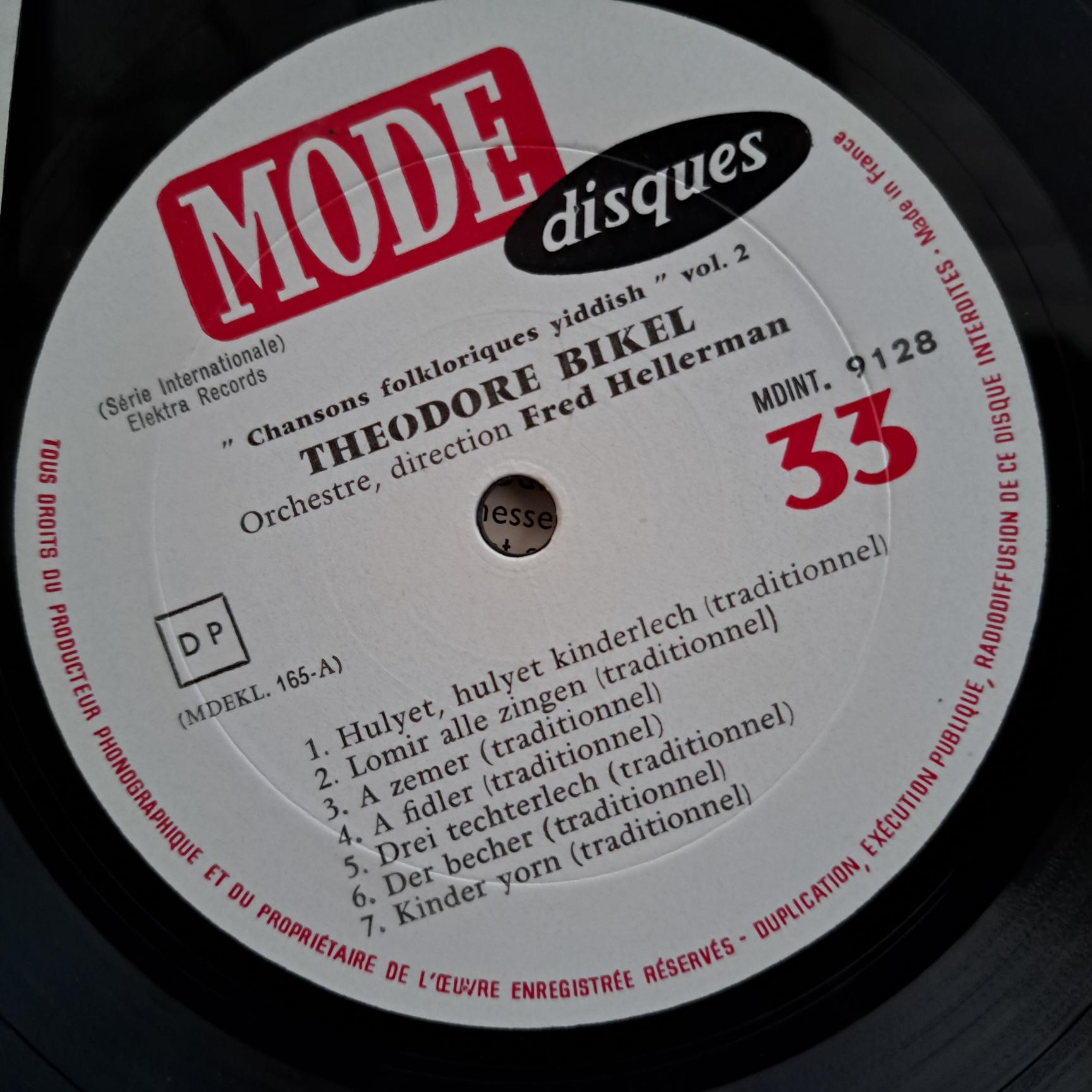 Theodore Bikel – Chansons Folkloriques Yiddish Vol. 2 Disc VINIL LP VG - imagine 3