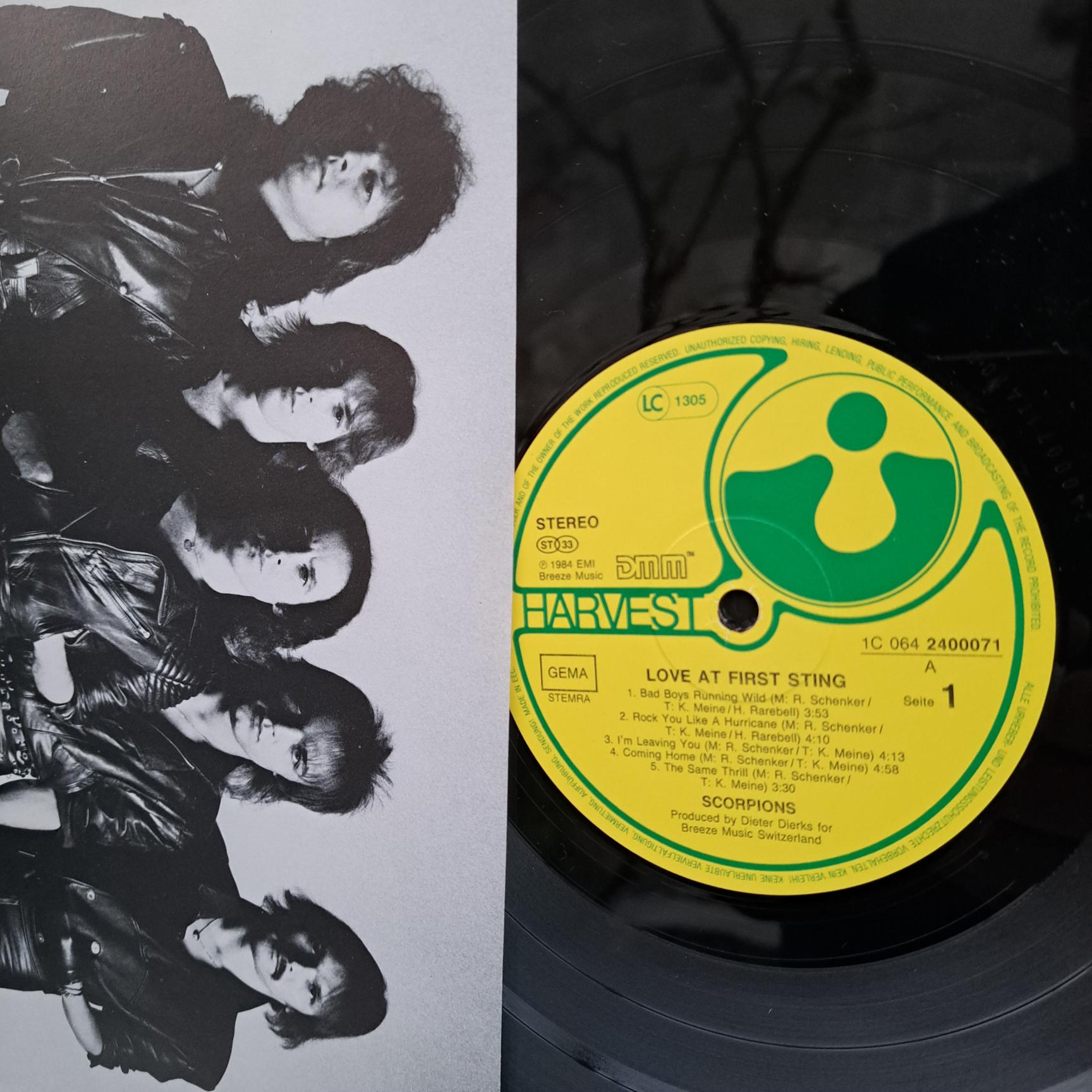 Scorpions – Love At First Sting Disc VINIL LP VG VG+ - imagine 3