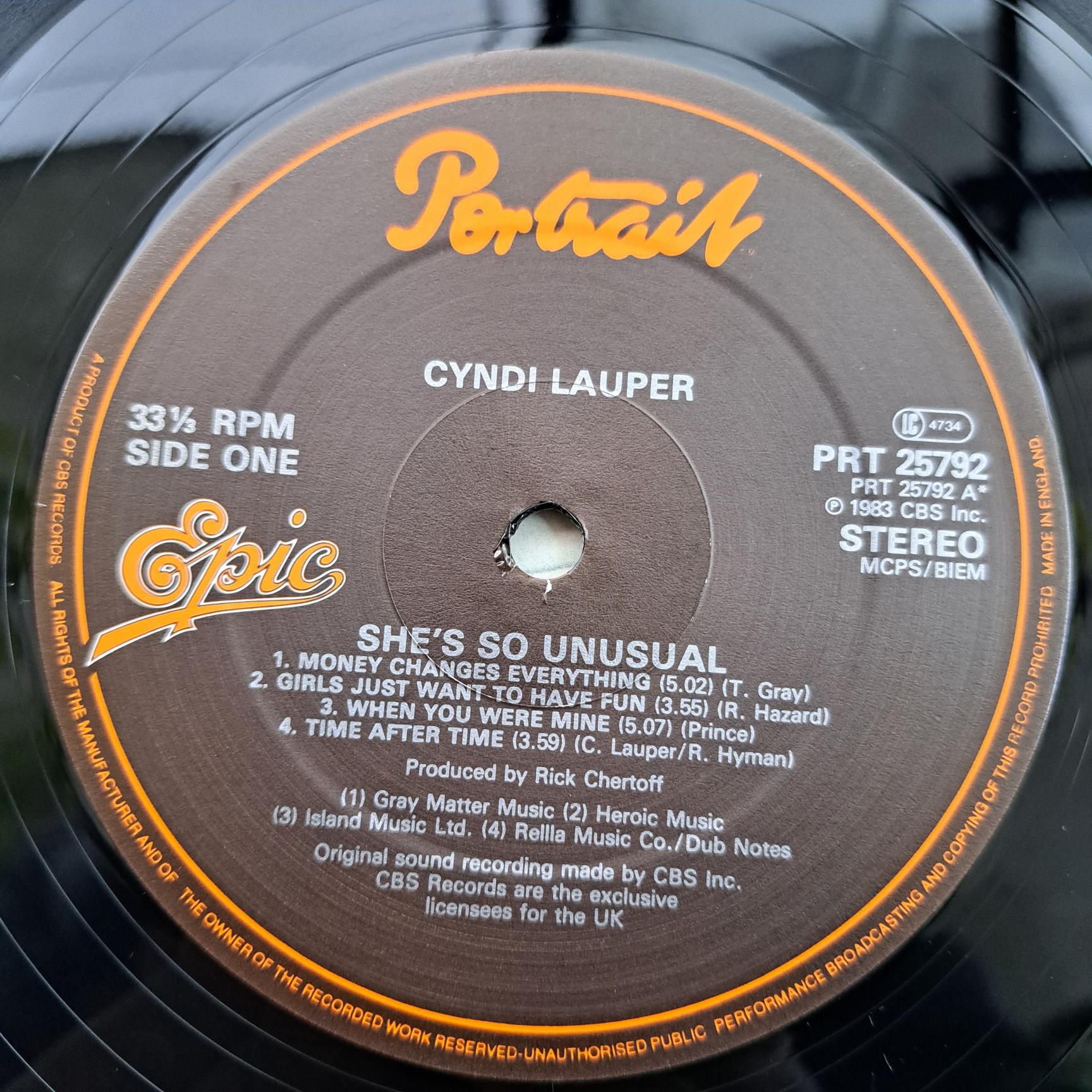 Cyndi Lauper – She's So Unusual Disc VINIL LP VG+ (Repostat) - imagine 2