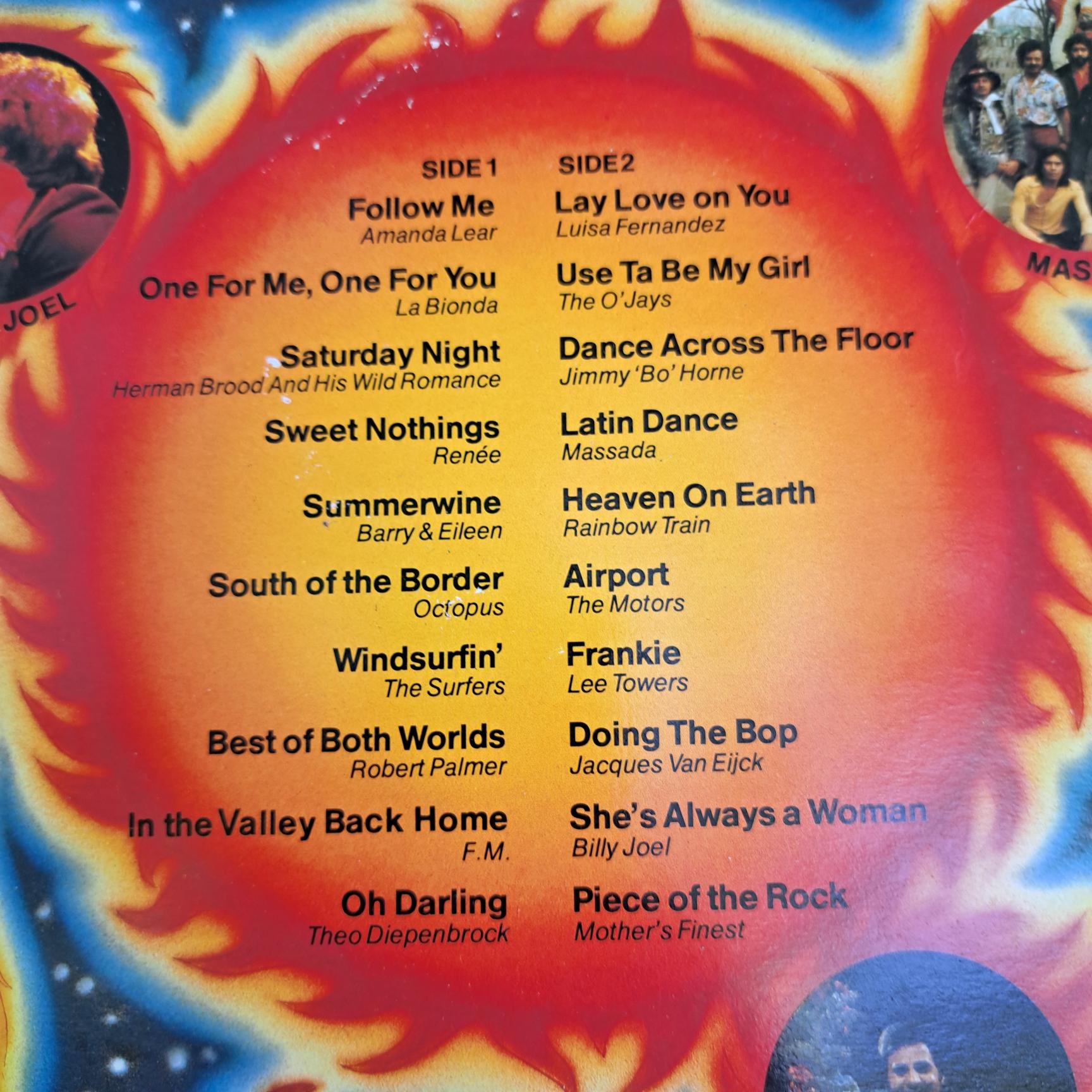 5 Discuri VINIL LP VG (Box 9:3) Elton John, Joe Cocker, Santana, Chic, La Bionda, Cliff Richard, Daniel Boone, Kincade, T rex, Cat Stevens, The Beach Boys - imagine 3