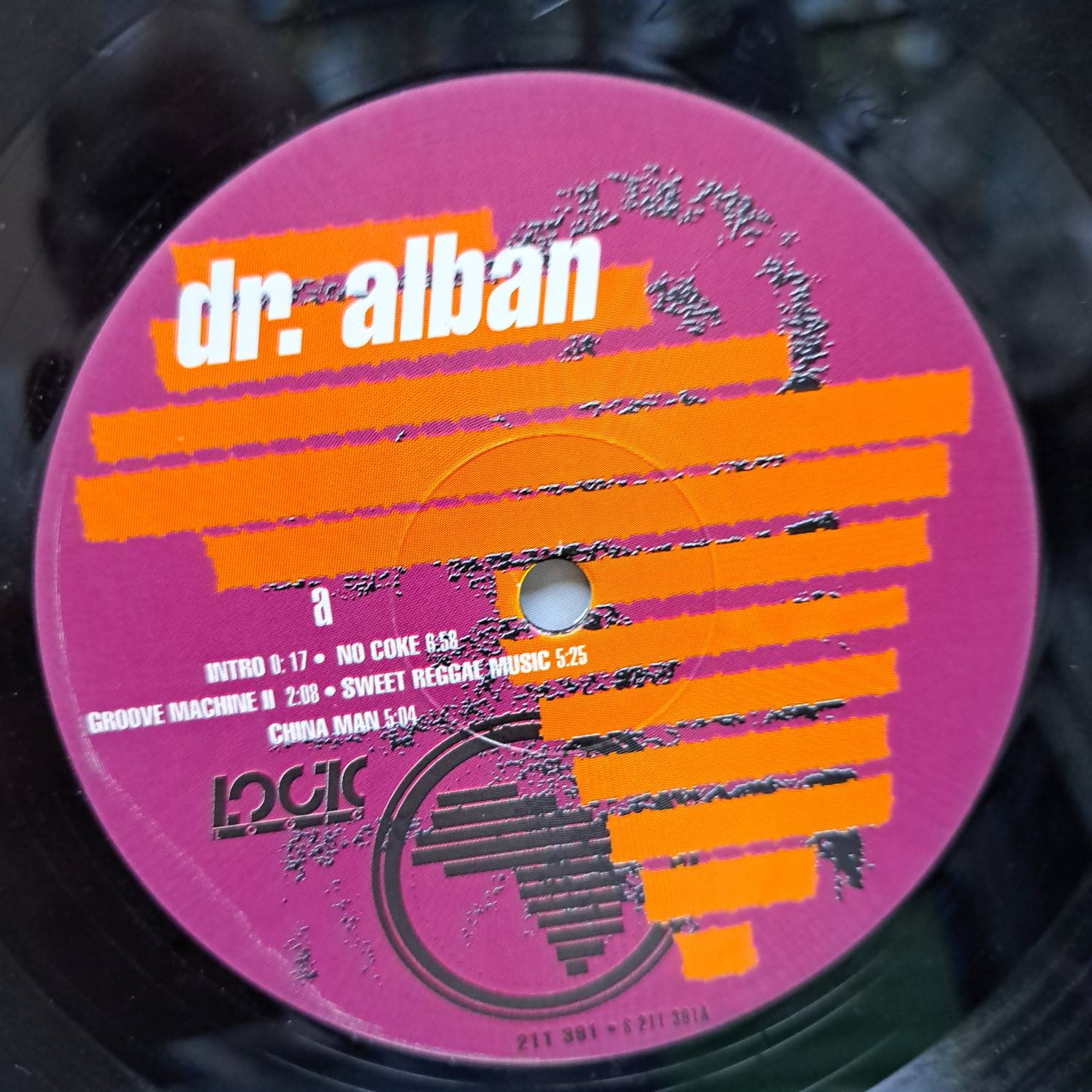 Dr. Alban – Hello Afrika (The Album) VINIL LP VG VG+ (BOXD) FOARTE PUTIN DEFORMAT - imagine 3