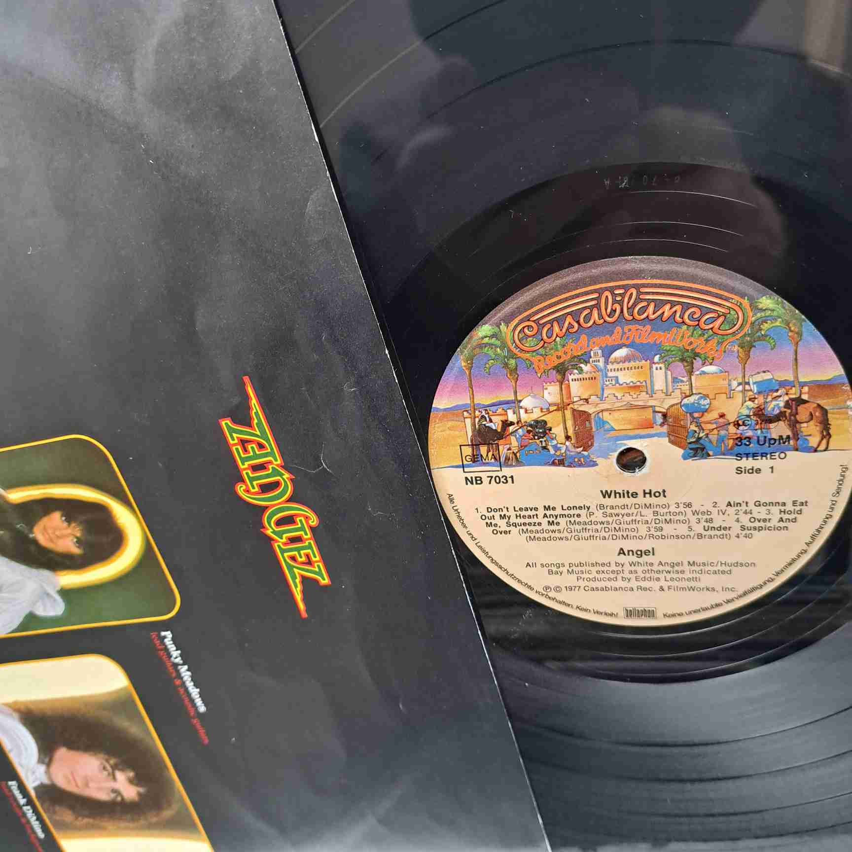 Angel – White Hot Disc VINIL LP VG+ (BOX5) - imagine 3