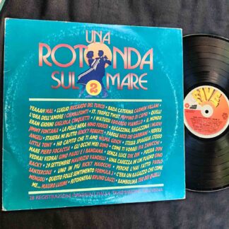 Una Rotonda Sul Mare 2 - Gigliola Cinquetti, Jimmy Fontana, Little Tony, Iva Zanicch - Disc VINIL 2LP VG VG+Italy